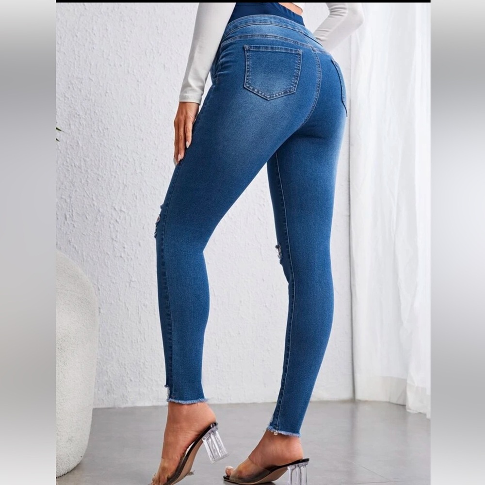 SHEIN Distressed Blue Jeans